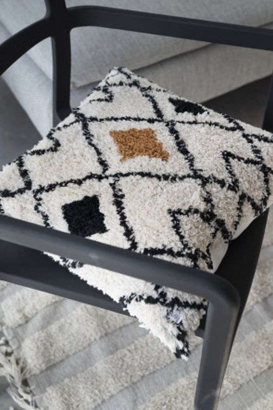 Pynteputetrekk Gabbe Offwhite.