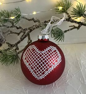 Hovedbilde Julekule, r&oslash;d, hjertepyntet ...